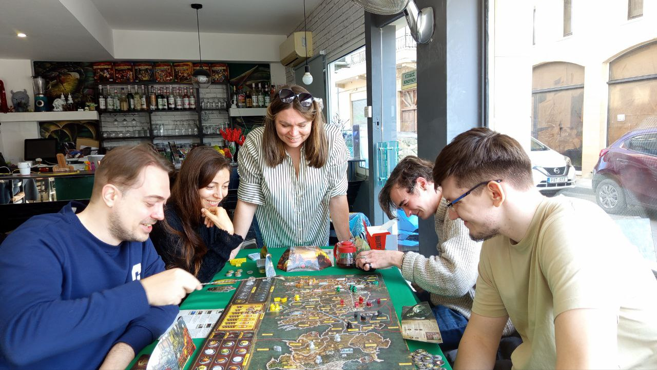 Game master 1